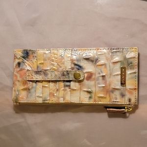 Brahmin Slim Wallet Credit Card Slot Gorgeous Wonderful Condition ID Slot Clutch